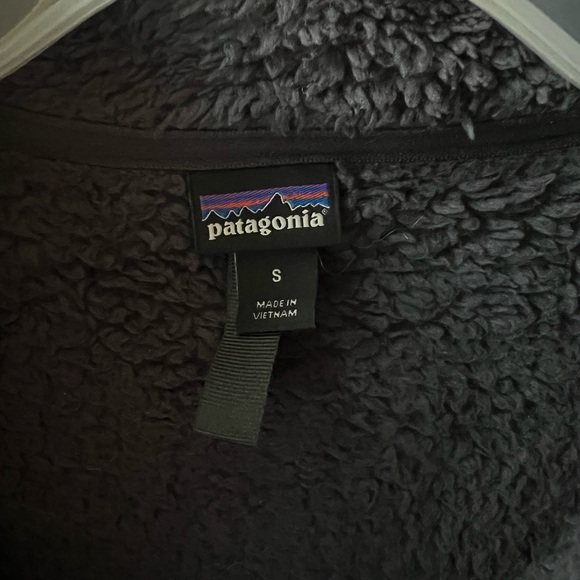 Patagonia fuzzy quarter zip in slate gray - Picture 2 of 3